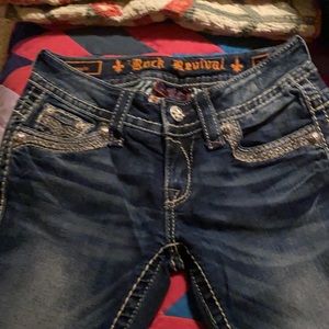 Super cute Rock Revival straight leg jeans.